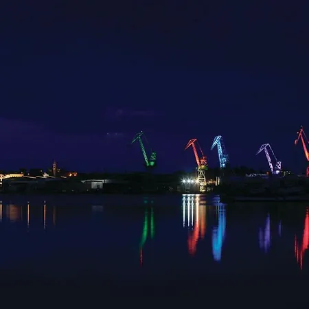 Arena Festival Апартаменты