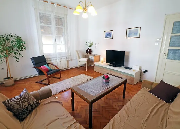 Arena Festival Apartman *