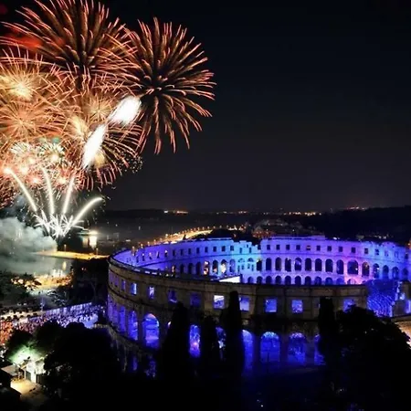 Апартаменты Arena Festival